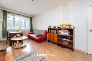 Müüa hubane 1-toaline korter Mustamäel E. Vilde tee 81! Hea asukoht, aknad vaiksesse sisehoovi! Kinnisvaramaakler Egle Selge