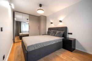 Üürile anda värskelt renoveeritud korter Kopli 98a majas Põhja-Tallinnas.