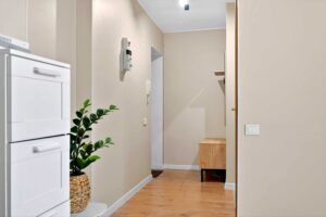 Müüa 2-toaline korter Akadeemia teel vaikses sisekvartalis.