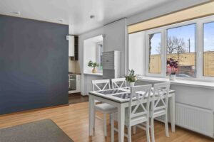 Müüa avar 2-toaline korter Kotka tänaval.