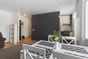 Müüa avar 2-toaline korter Kotka tänaval.