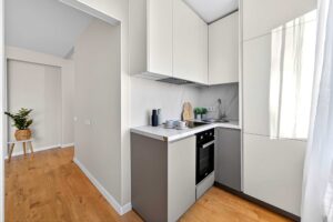 Müüa 2-toaline korter Akadeemia teel vaikses sisekvartalis.